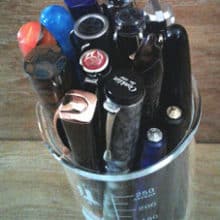 Frugal Fountain Pen Beaker Pen Cup